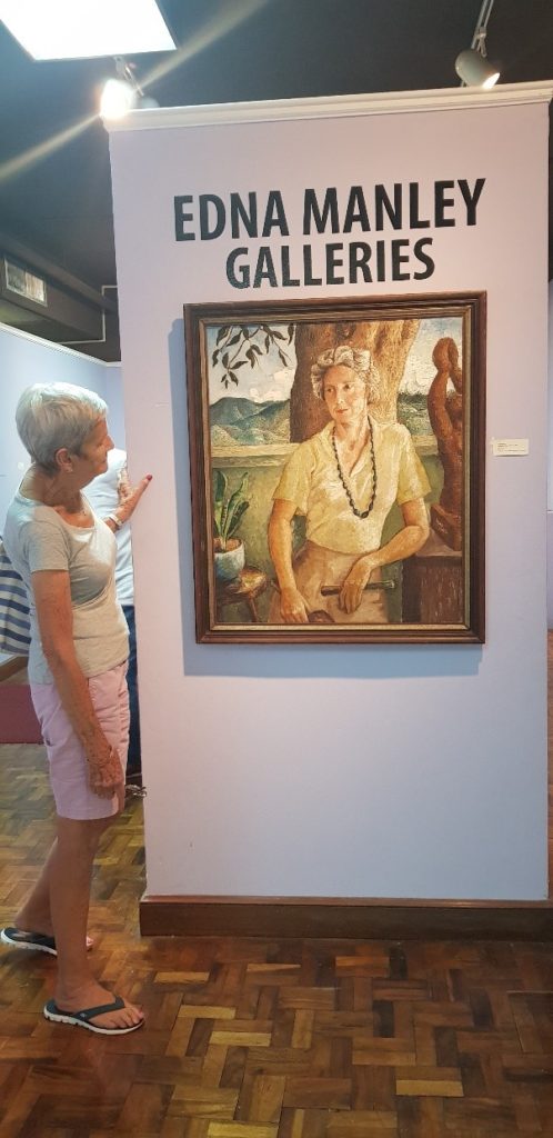 Jane admiring an Edna Manley painting at the National Art Gallery - Kingston - Jamaica