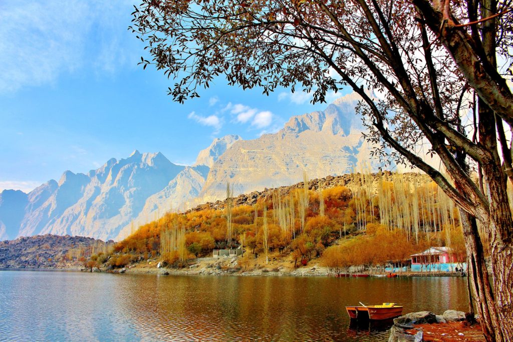 Upper Kachura Lake, Skardu, Pakistan 